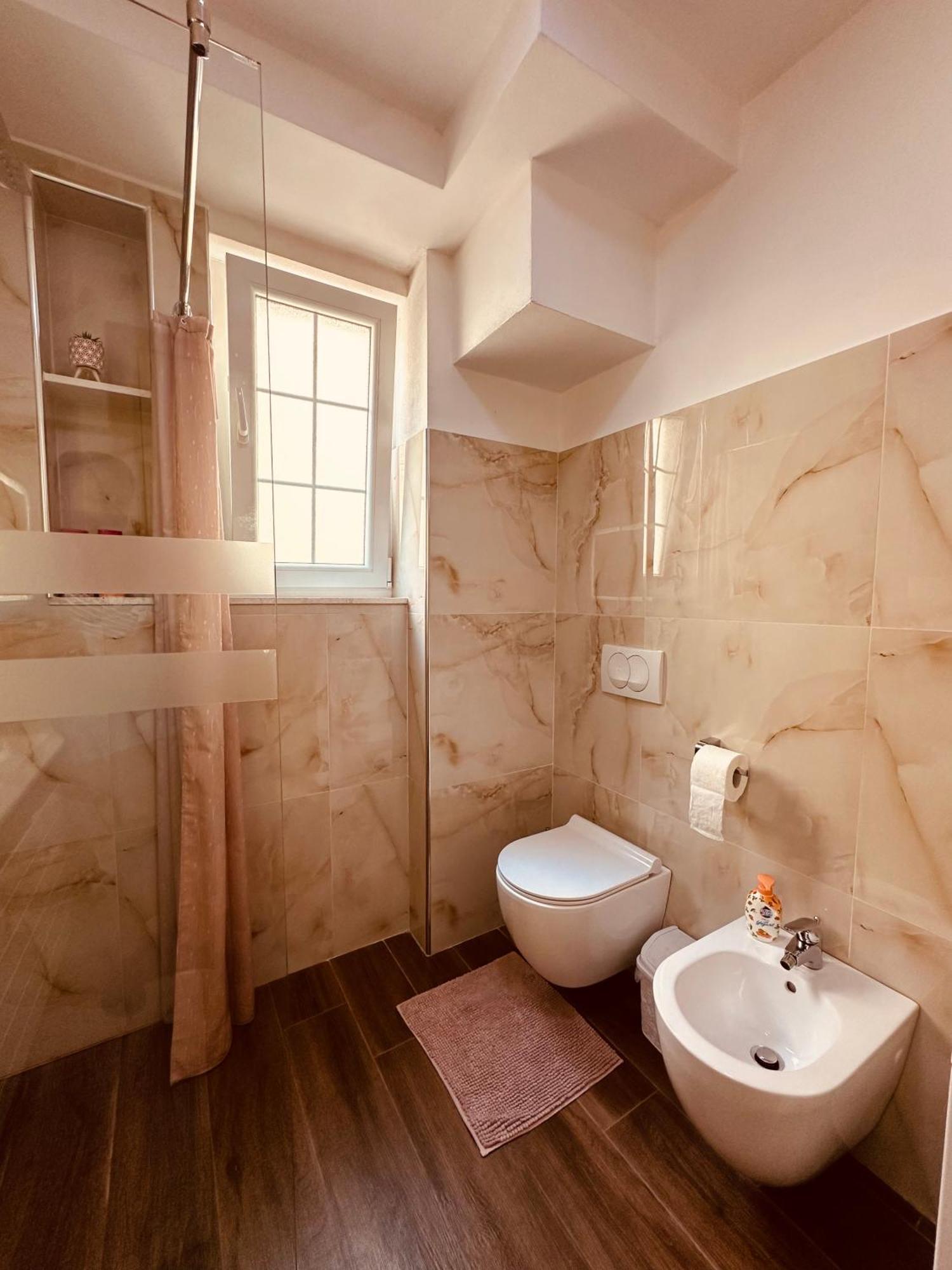 Grace'S Centre Apartment Shkodër エクステリア 写真