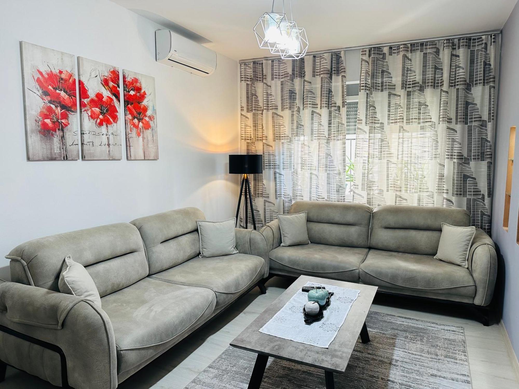 Grace'S Centre Apartment Shkodër エクステリア 写真