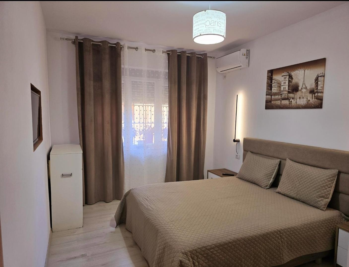 Grace'S Centre Apartment Shkodër エクステリア 写真